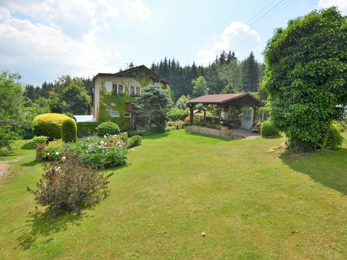 Modern Apartment In Carlsbad With Garden Karlovy Vary Dış mekan fotoğraf